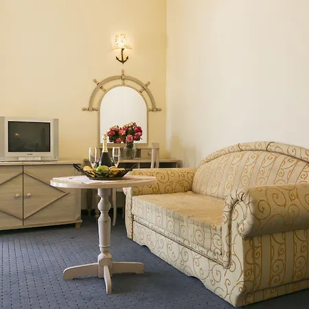 Royal Park Курортный комплекс 4*