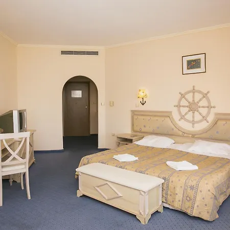 Курортный комплекс Royal Park 4*