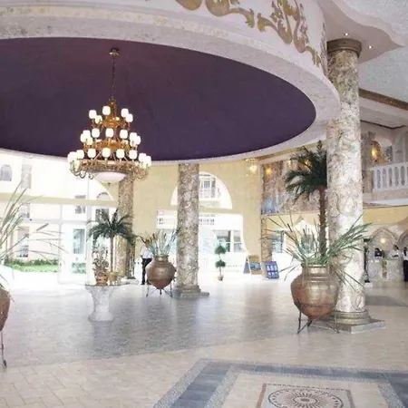 Royal Park Елените