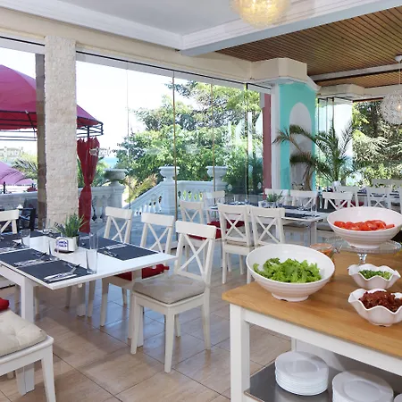 Курортный комплекс Royal Park 4*