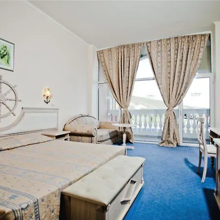 Royal Park 4* Елените
