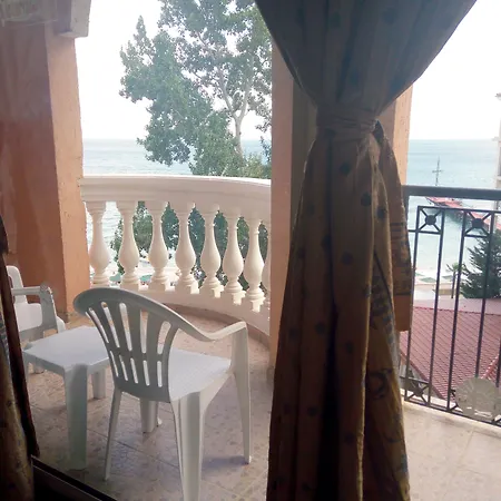 Royal Park Здравен курорт Елените