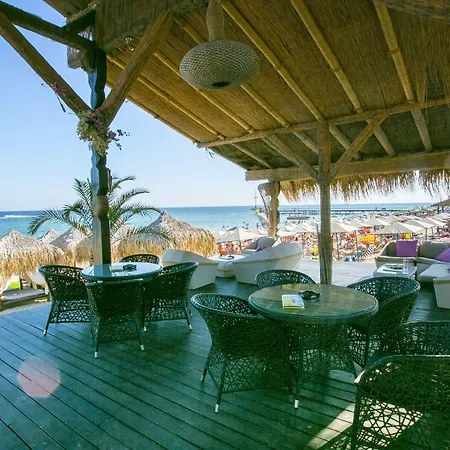 Здравен курорт Royal Park Елените