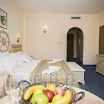 Resort Royal Park Elenite