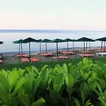 Royal Park Resort Elenite