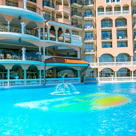 Royal Park Complex