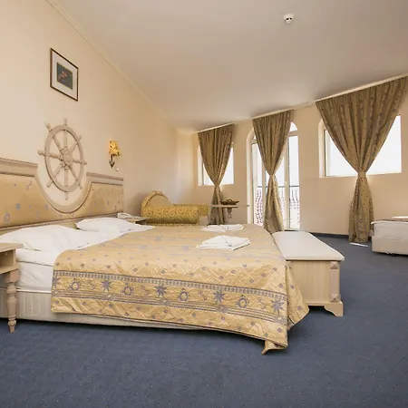 Feriested Royal Park 4*