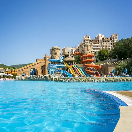 Üdülőközpont Royal Park 4*