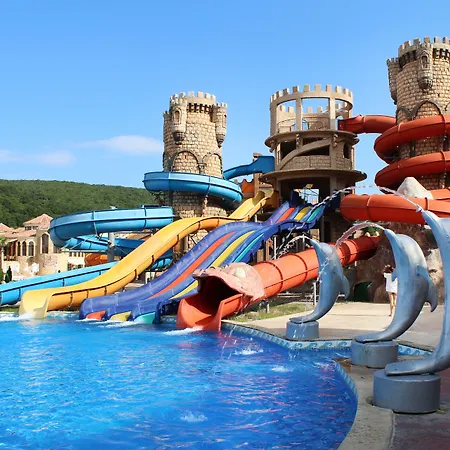 Üdülőközpont Royal Park 4*